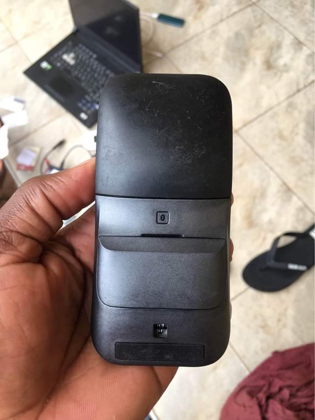 A picture of Dell mouse