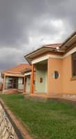 A picture of FULL HOUSES FROM 500.000 TO 1.500.000 0701627821