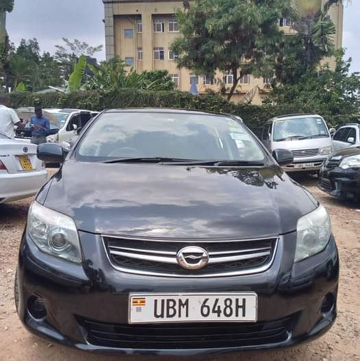 A picture of FILEDER X 2010 VVTI Engine Black interior 0750147312