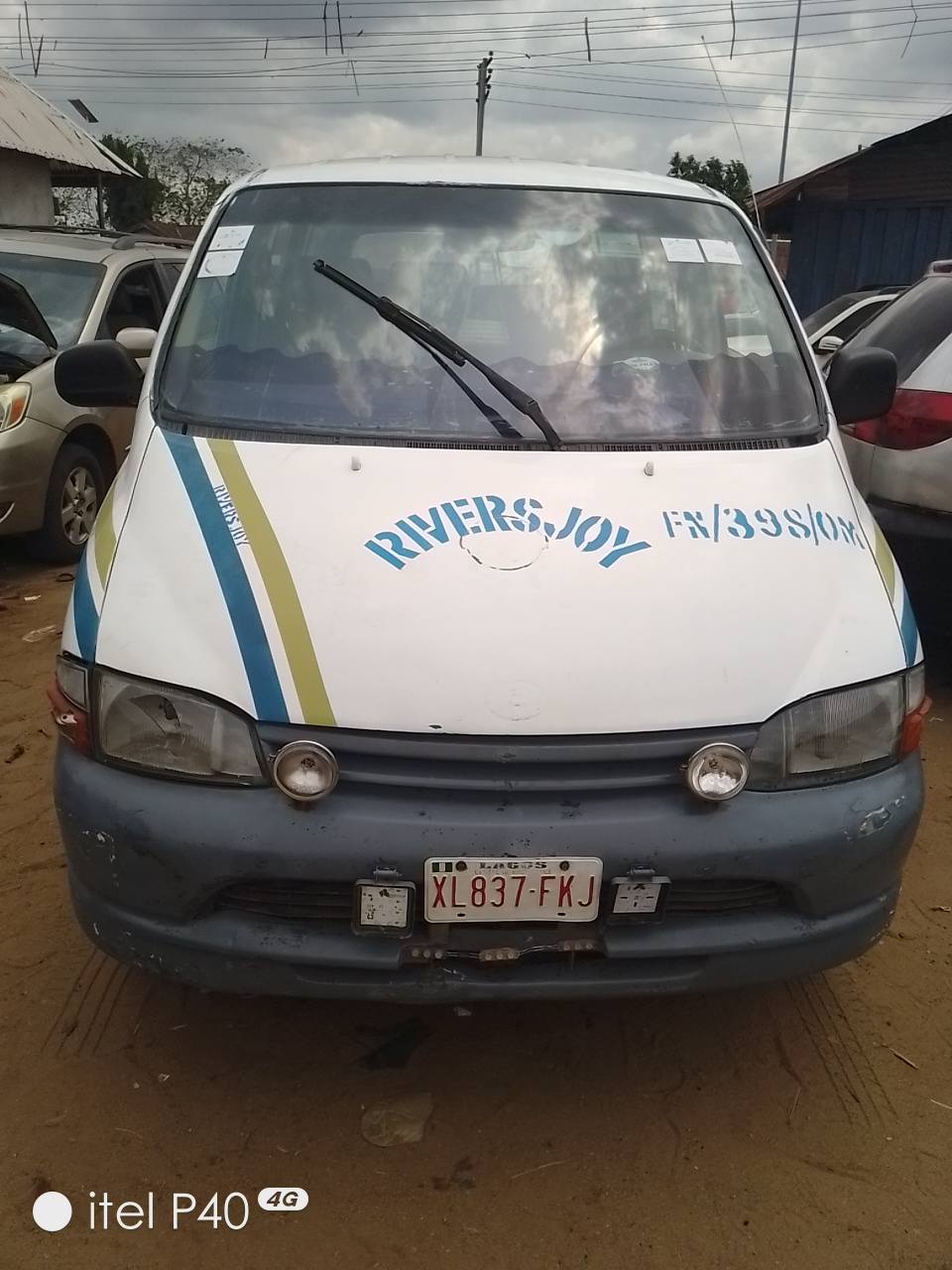 A picture of Toyota haice bus