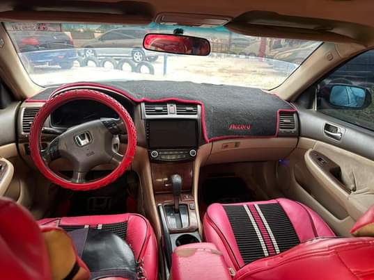 A picture of Belgium Standard Honda DC sharp with untempered Engine cooling AC