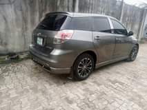 A picture of Direct 2006 Toyota matrix highest grade Everything is intact Engine