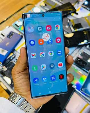A picture of galaxy Note 10