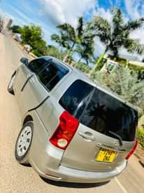 A picture of Toyota raum