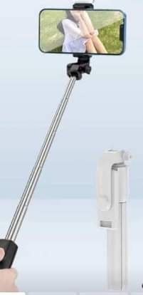 A picture of Selfie stick