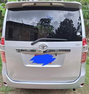 used toyota noah