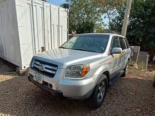 A picture of 2004 Honda Pilot