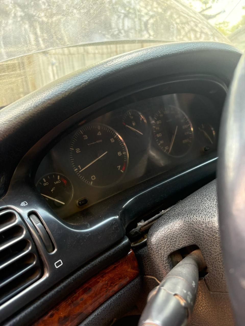 A picture of Distress Peugeot 406 1.750 Minna