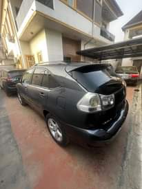 A picture of LEXUS RX330