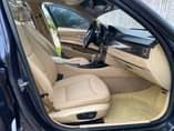 A picture of 2010 Bmw 3 series 4plugs