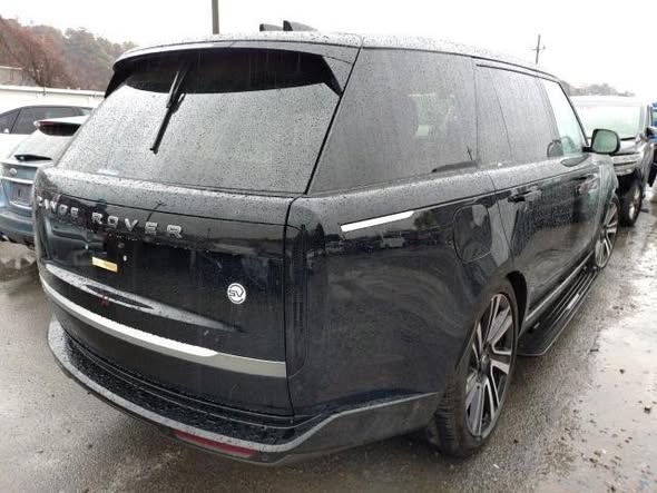 A picture of DAMAGED 2023 LAND ROVER RANGE ROVER READY TO BE IMPORTED