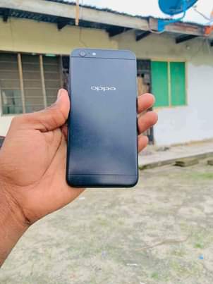 A picture of Haya sasa mungu akupe nini tena OppoA57 Gb 64 simu