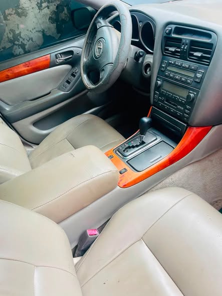 A picture of Lexus Gs 300