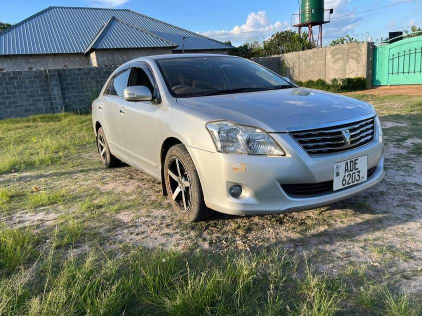 toyota premio