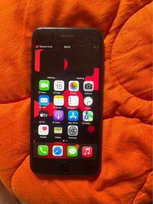 A picture of iPhones 7 32 gb uk used 85 battery health