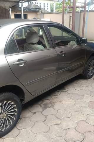 A picture of Toyota corolla 2007 2008 Model 100 First body paint Colour