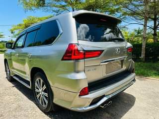 A picture of Lexus Lx 570 2019