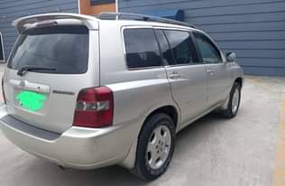 A picture of TOYOTA HIGHLANDER