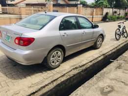A picture of Toyota Corolla 07 Clean exterior interior Sound engine and gear