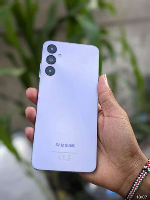 A picture of Samsung 0612302885