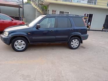 A picture of Honda CR V Engine and gear topnotch AC chilling Very