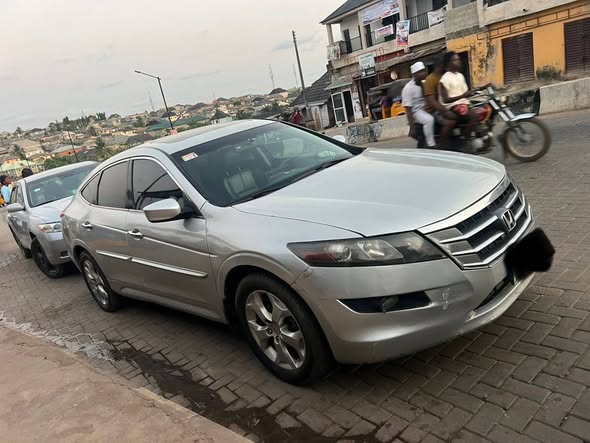 A picture of Honda Crosstour