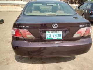 A picture of LEXUS ES300