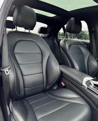 A picture of Mercedes Benz C400