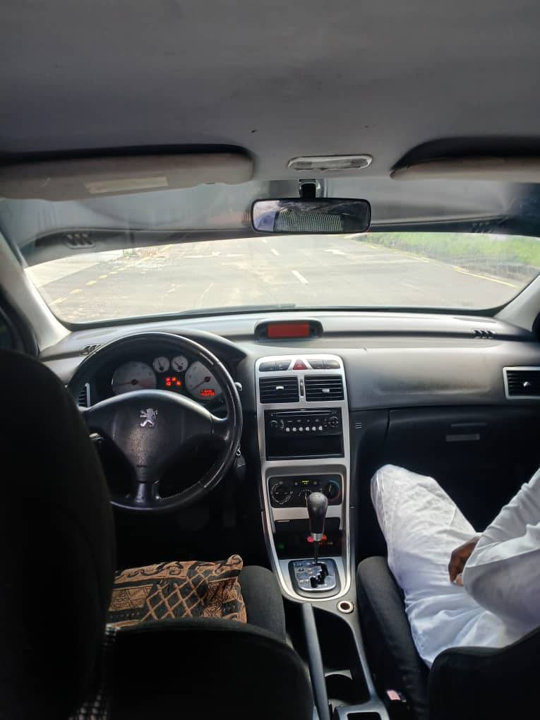 A picture of PEUGEOT 307 AUTO