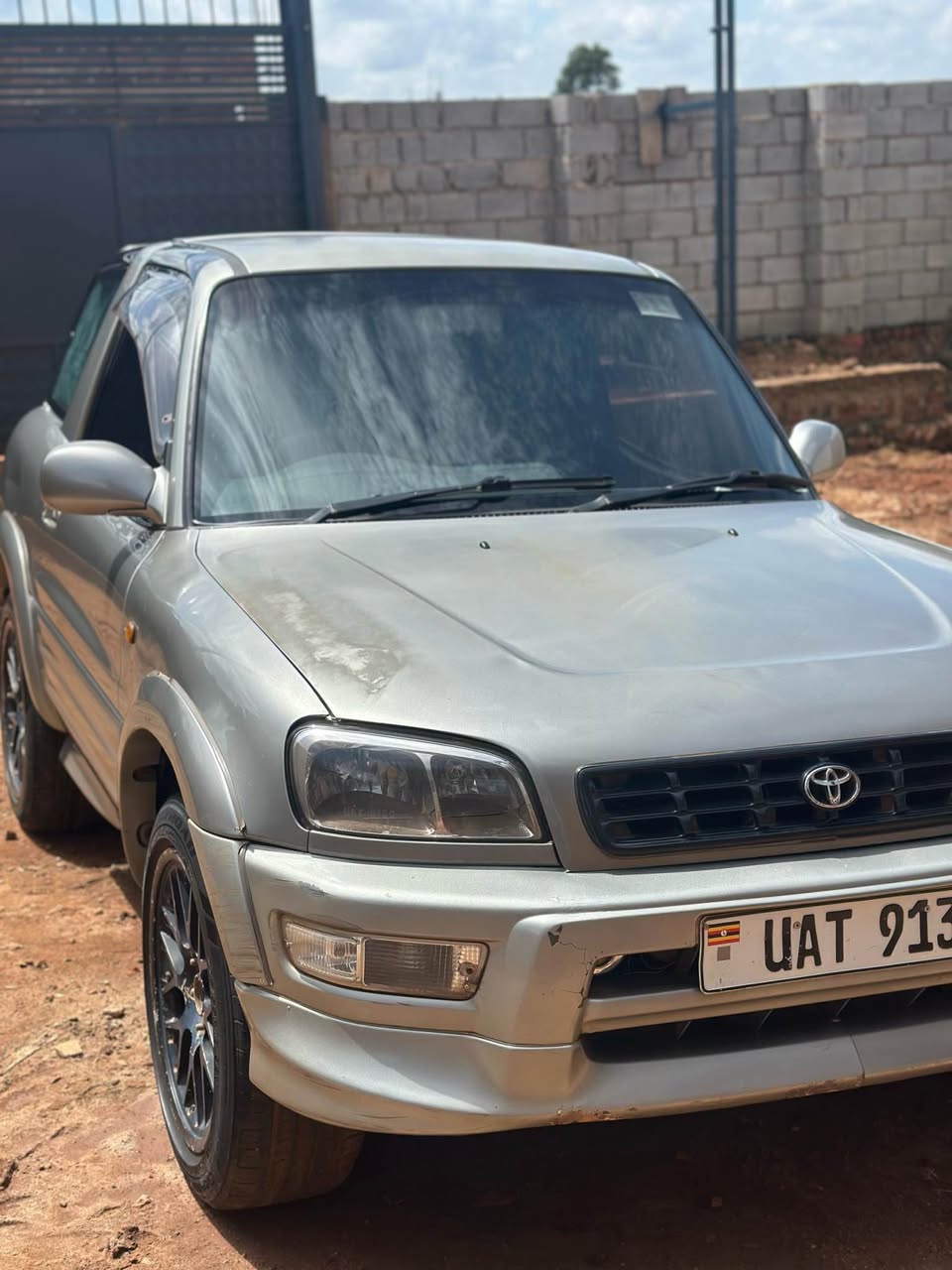 A picture of RAV4 for sale at 14M