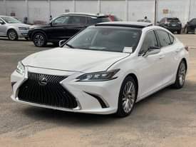 A picture of 2020 Lexus Es 350