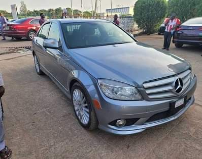 A picture of This car is super clean and everything is working perfectly