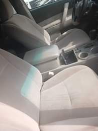 A picture of Toyota Highlander 08 model 3 rolls seat engine super sound