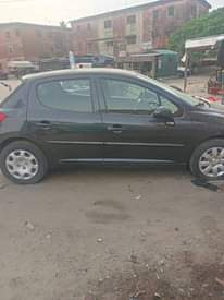 A picture of 2004 Peugeot 207