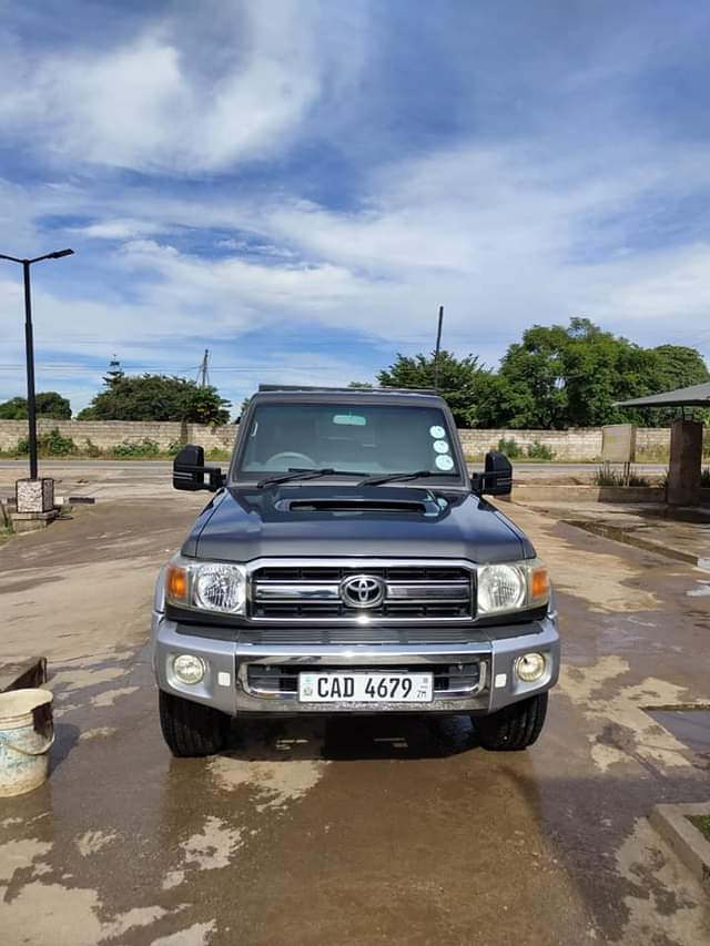 toyota land cruiser