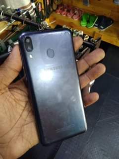 A picture of Samsung M20