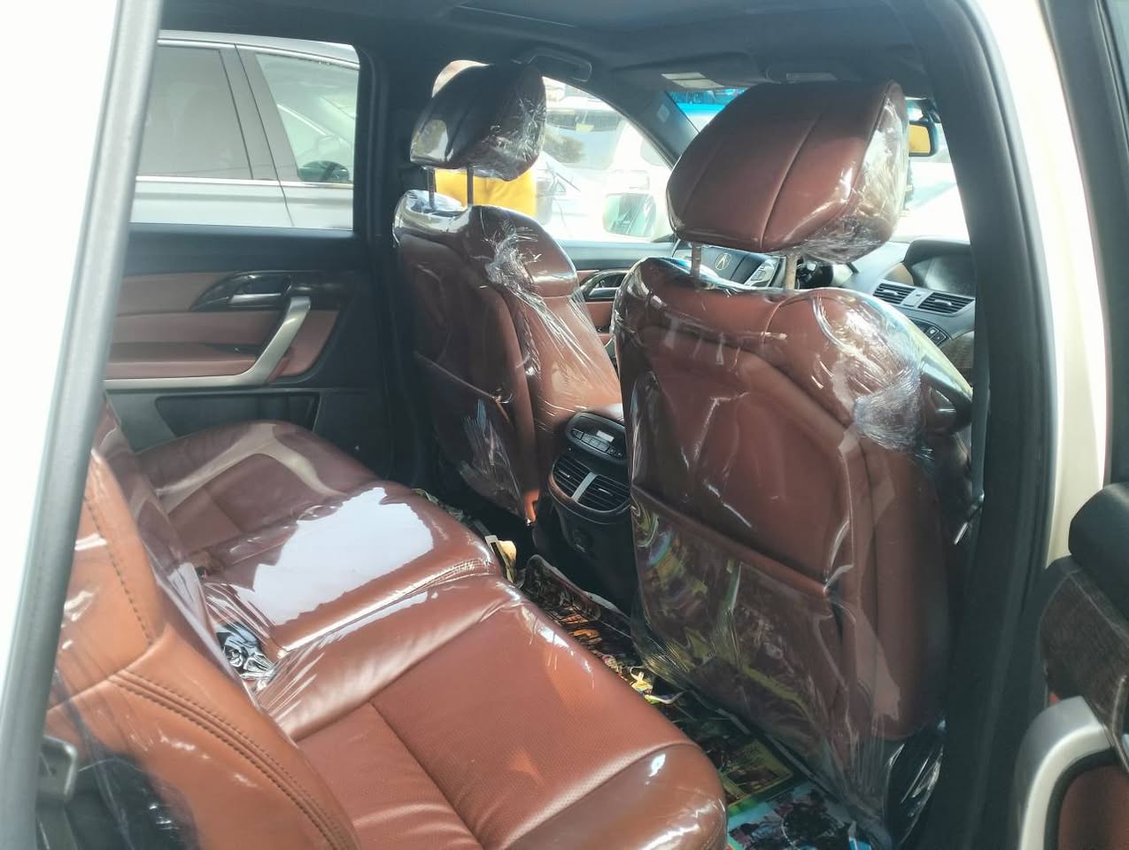 A picture of Acura MDX 2012