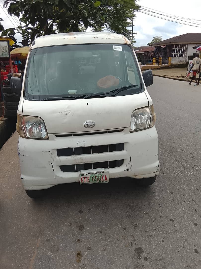 A picture of Hijet mini bus automatic super clean