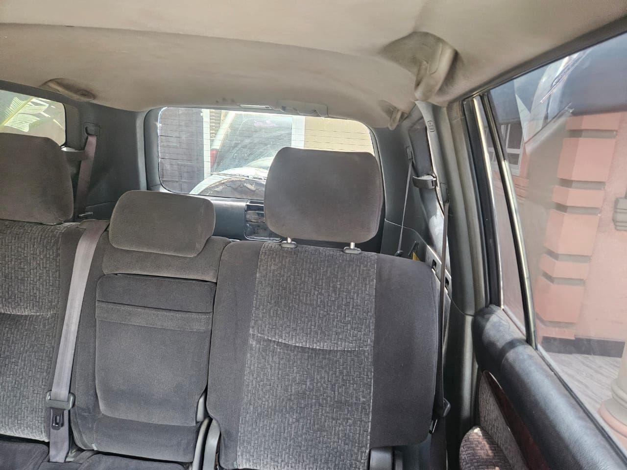 A picture of TOYOTA PRADO 120