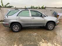 A picture of Super sharp Lexus RX300 2002 model 08162382031