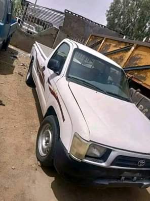 A picture of Toyota Hilux Pickup 1998 For Sale at Lagos state 800