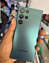 A picture of SAMSUNG S22 ULTRA