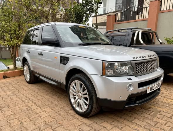 A picture of Range rover sport