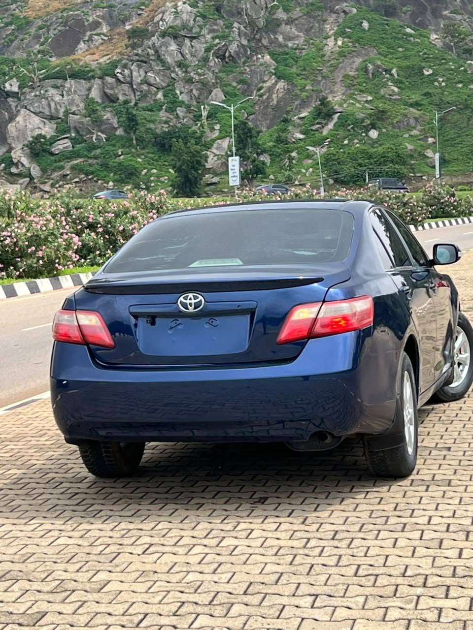 A picture of TOYOTA CAMRY