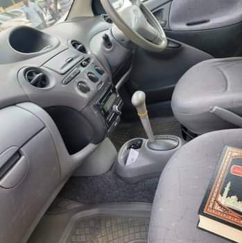 A picture of 1999 Toyota Vitz