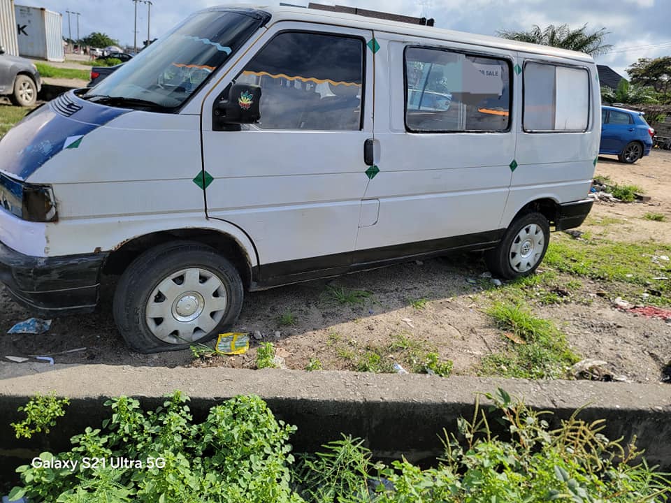 A picture of Volkswagen T4 bus.....Nigeria used