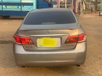 A picture of Available as seen nothing to fix double panoramic roof location