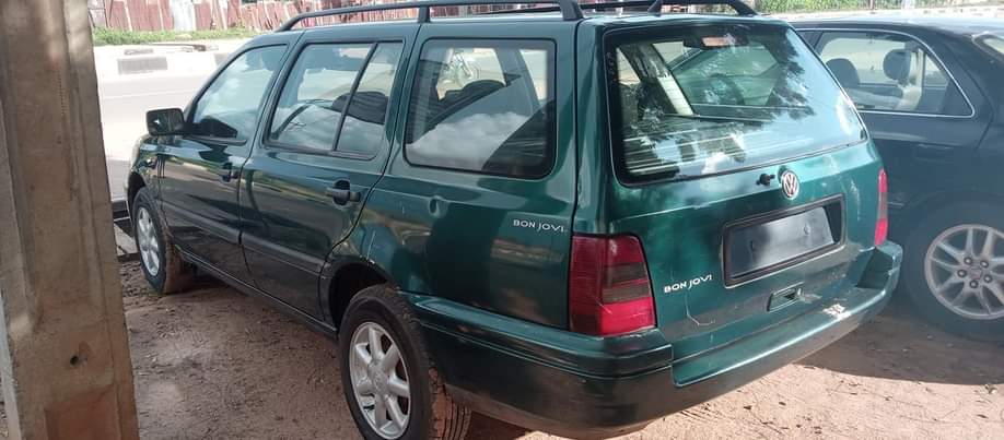 A picture of Volkswagen golf 3