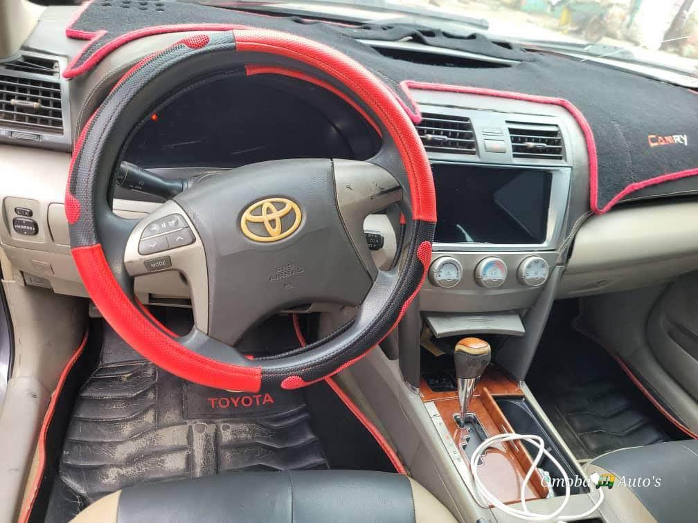 A picture of 08125647248 Toyota Camry 2008