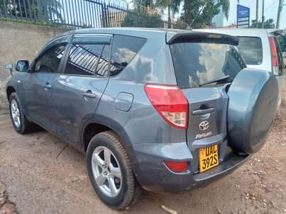 A picture of TOYOTA RAV4